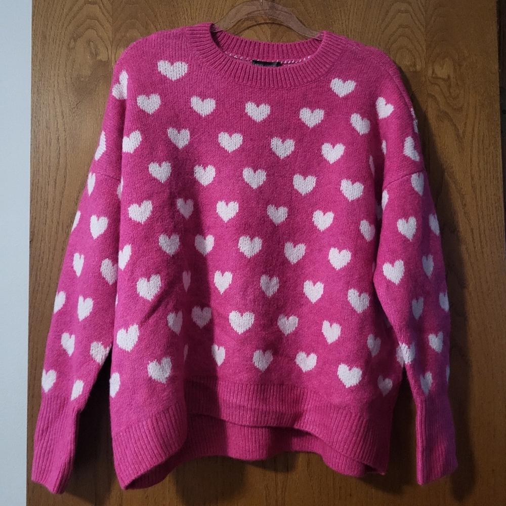 Vince Camuto Pink and White Heart Sweater